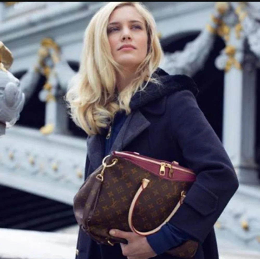 ❌SOLD❌ 💛Louis Vuitton Pallas MM💛 - Picture 14 of 16